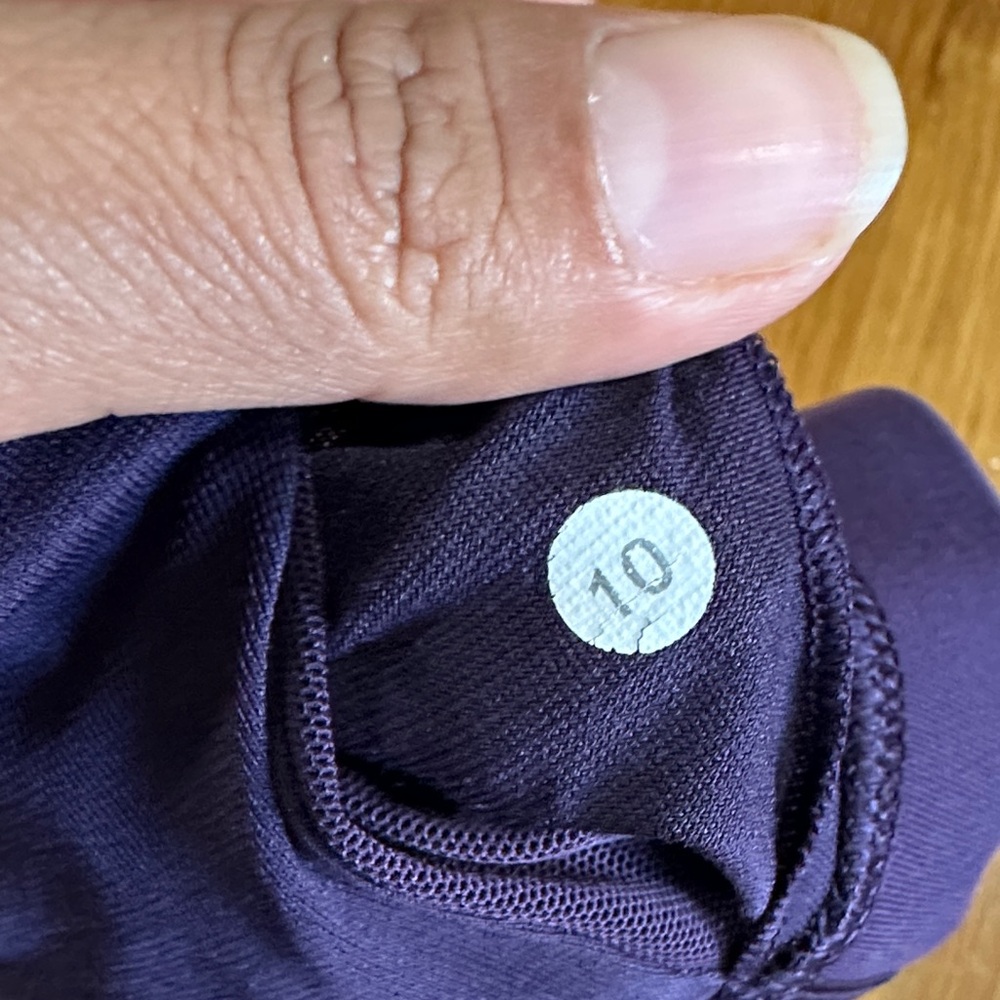 Lululemon Striped purple  Women's Sport  Top - Picture 6 of 8